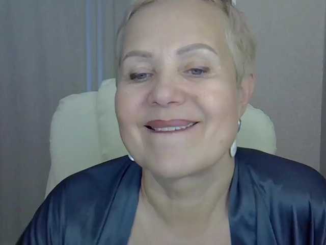 IFannyLove's BongaCams show and profile