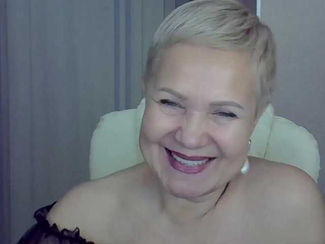 IFannyLove's BongaCams show and profile