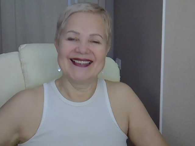 IFannyLove's BongaCams show and profile