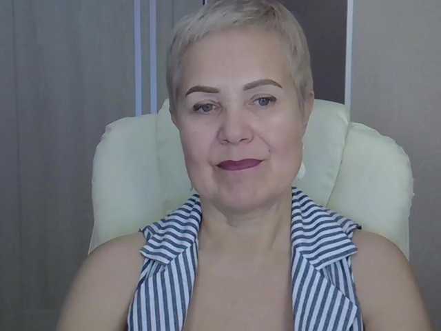 IFannyLove's BongaCams show and profile
