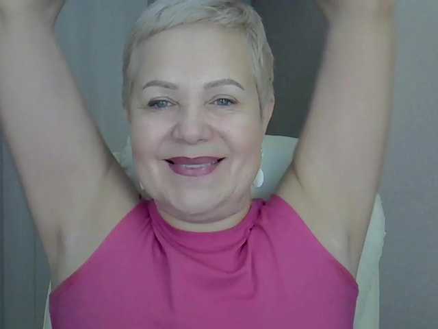 IFannyLove's BongaCams show and profile