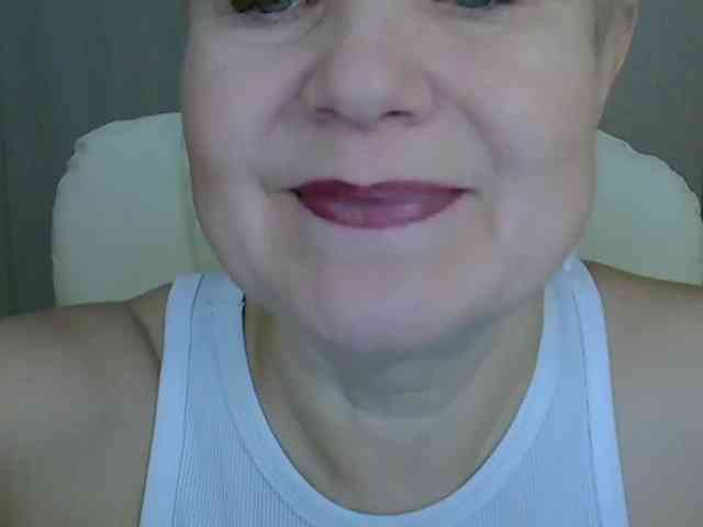 IFannyLove Live Webcam on BongaCams