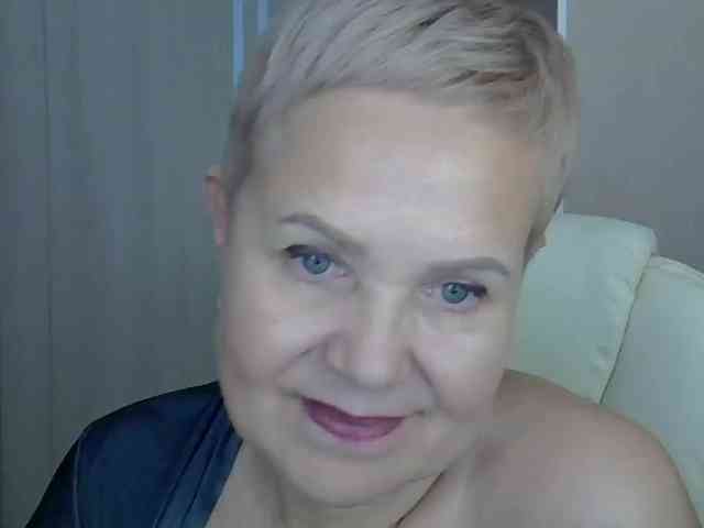 IFannyLove Live Webcam on BongaCams