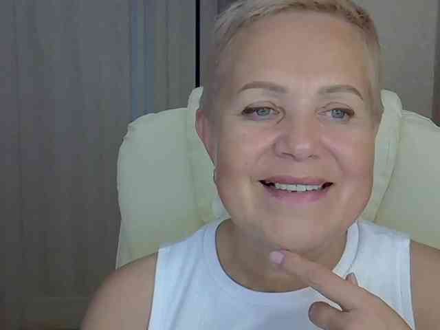 IFannyLove Live Webcam on BongaCams