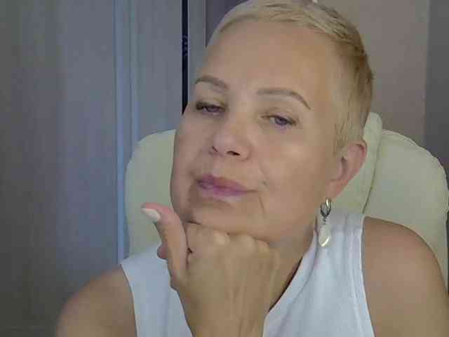 IFannyLove Live Webcam on BongaCams