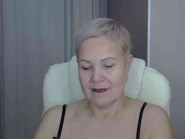 IFannyLove Live Webcam on BongaCams