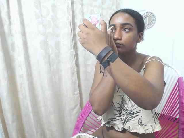 CattleyaHotGirl webcam