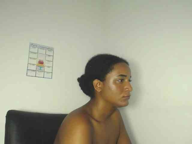 CattleyaHotGirl webcam
