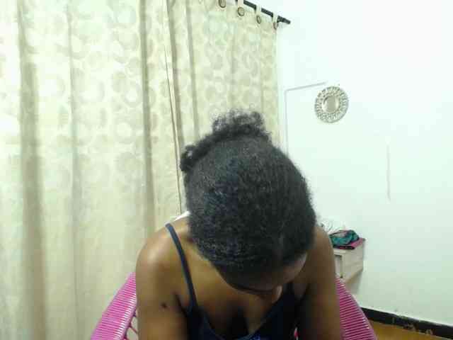 CattleyaHotGirl webcam