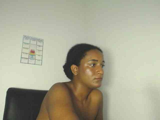 CattleyaHotGirl webcam