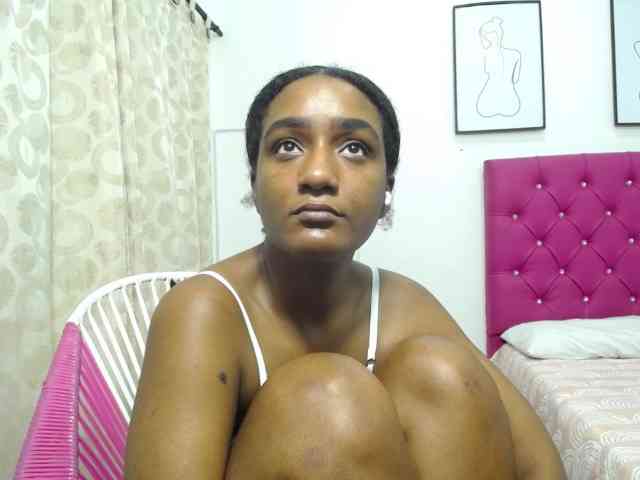 CattleyaHotGirl webcam