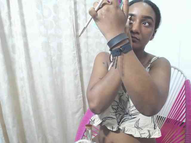 CattleyaHotGirl webcam