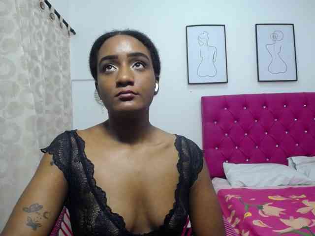 CattleyaHotGirl webcam