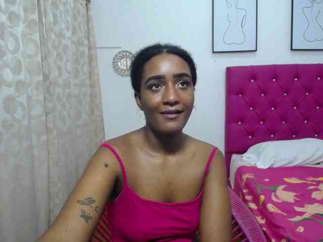 CattleyaHotGirl webcam