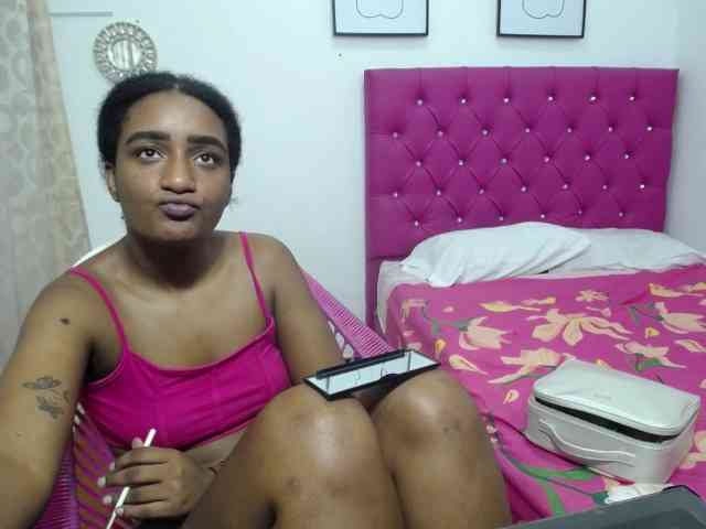 CattleyaHotGirl webcam