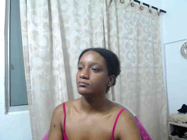 CattleyaHotGirl webcam