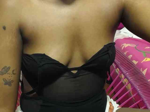 CattleyaHotGirl webcam