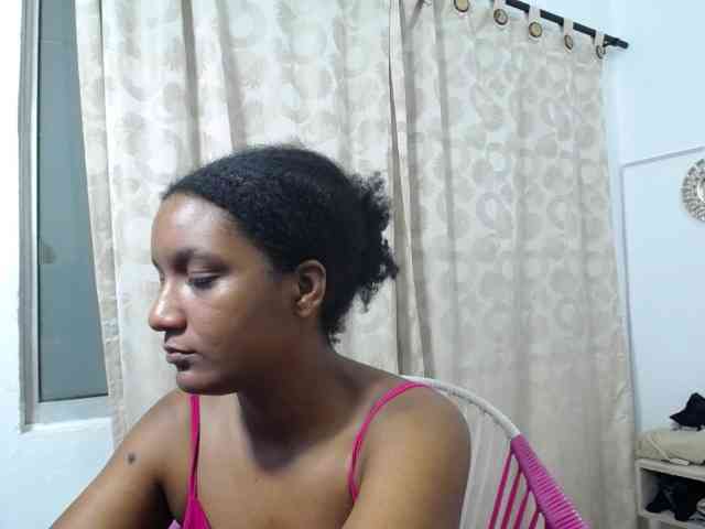 CattleyaHotGirl webcam