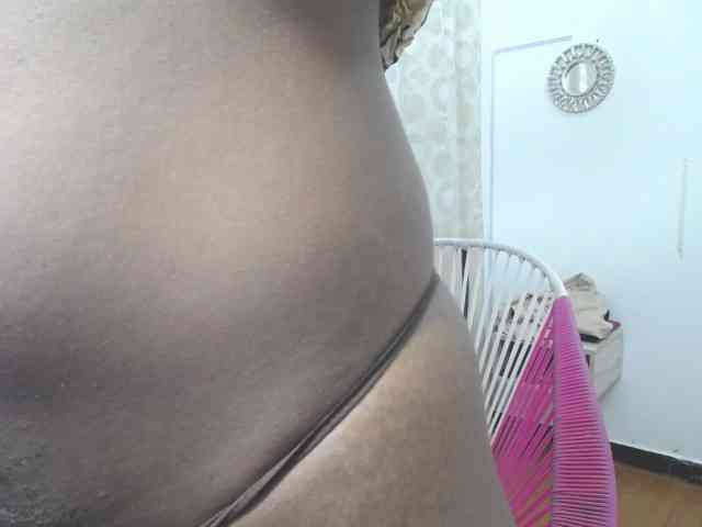 CattleyaHotGirl webcam