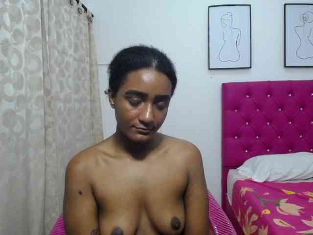 CattleyaHotGirl webcam