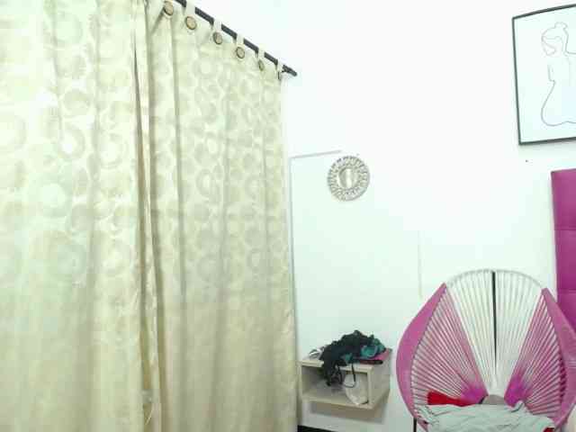 CattleyaHotGirl webcam