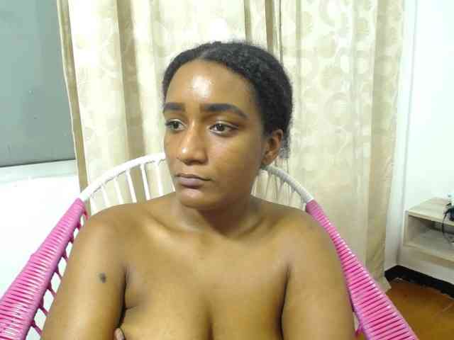 CattleyaHotGirl webcam