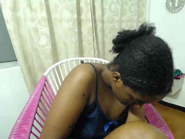 CattleyaHotGirl webcam