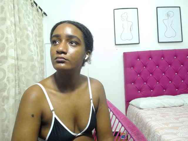 CattleyaHotGirl webcam