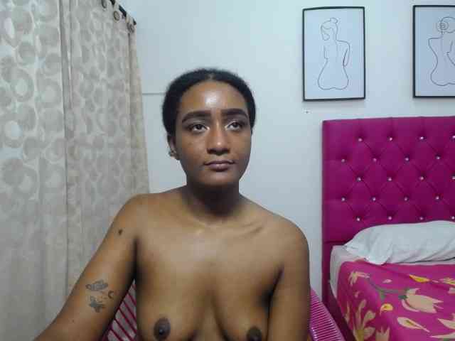 CattleyaHotGirl webcam
