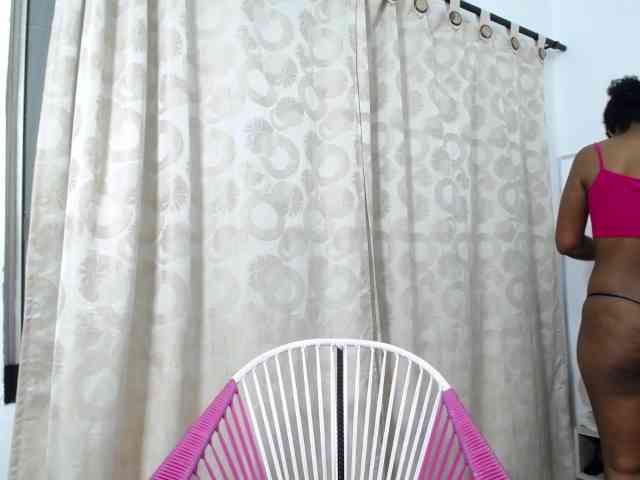 CattleyaHotGirl webcam