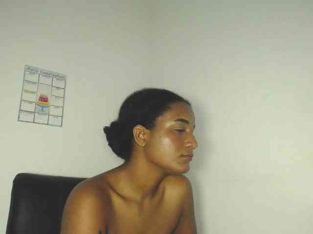 CattleyaHotGirl webcam