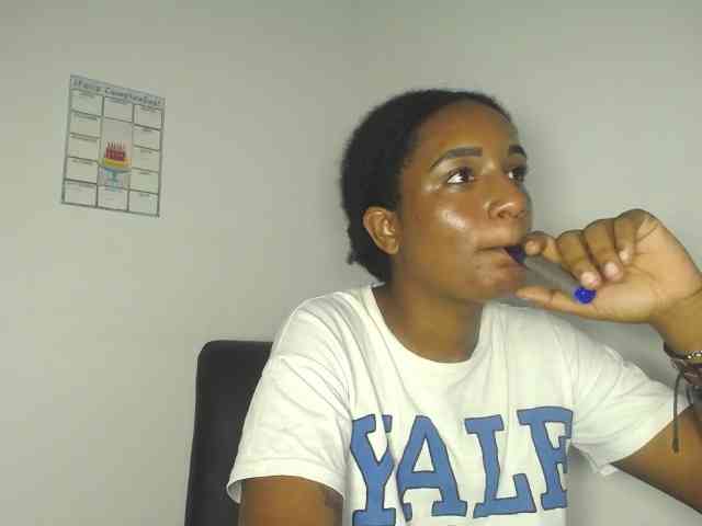 CattleyaHotGirl webcam
