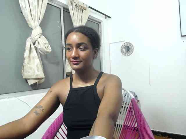 CattleyaHotGirl webcam