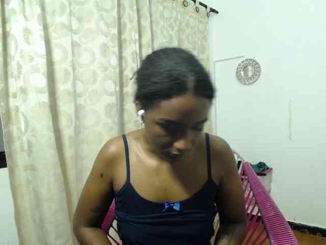 CattleyaHotGirl webcam