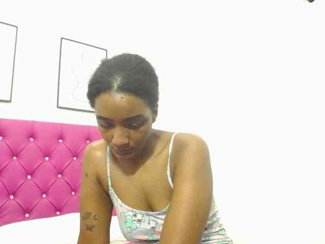 CattleyaHotGirl webcam
