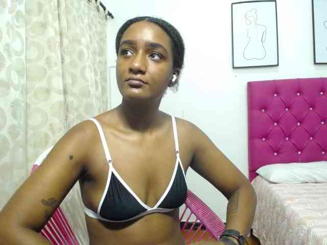 CattleyaHotGirl webcam