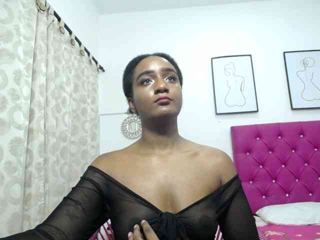 CattleyaHotGirl webcam