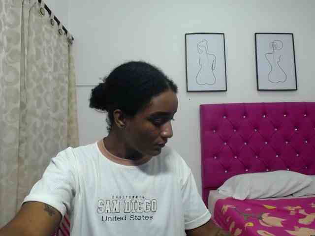 CattleyaHotGirl webcam