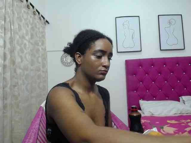 CattleyaHotGirl webcam