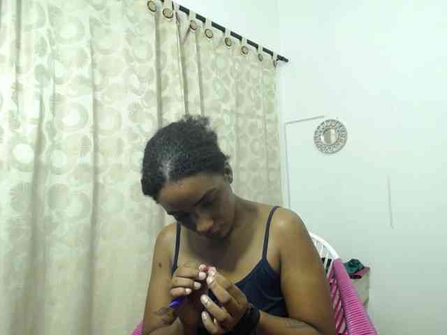 CattleyaHotGirl webcam