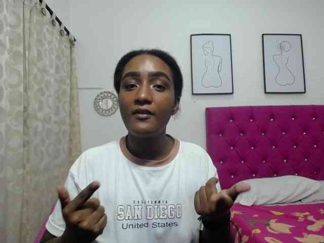 CattleyaHotGirl Live Webcam on BongaCams
