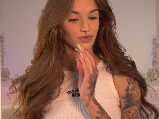 happywhores's BongaCams show and profile