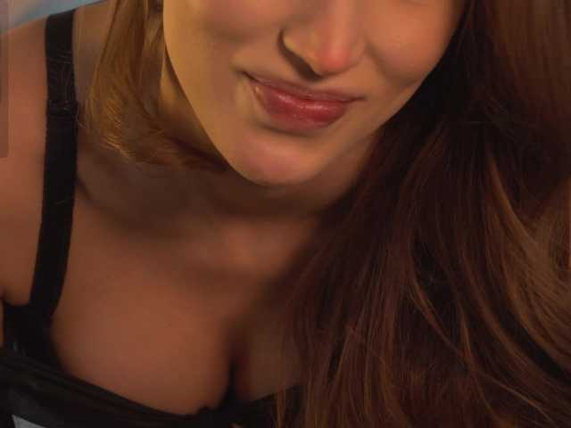 happywhores's BongaCams show and profile