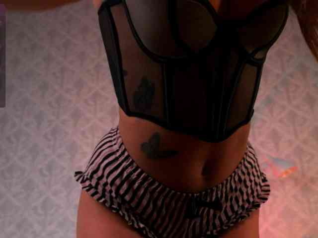 happywhores Live Webcam on BongaCams