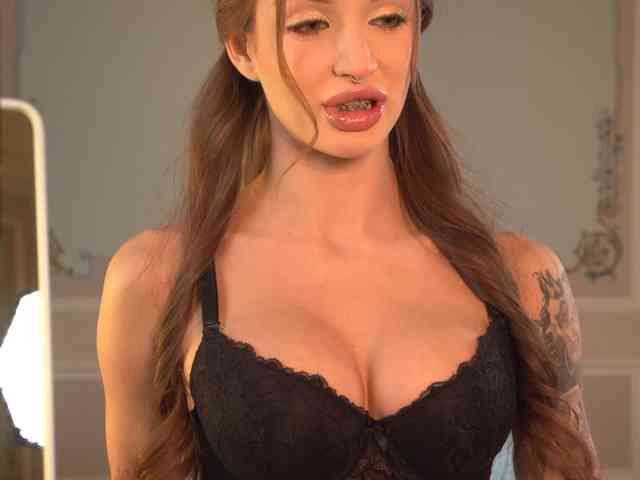 happywhores Live Webcam on BongaCams