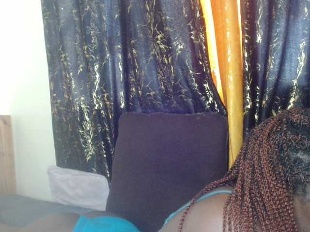 Sexxy-pretty24's BongaCams show and profile