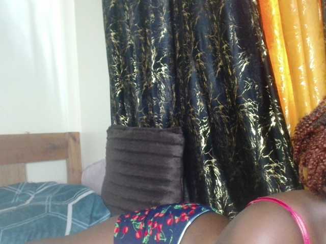 Sexxy-pretty24's BongaCams show and profile