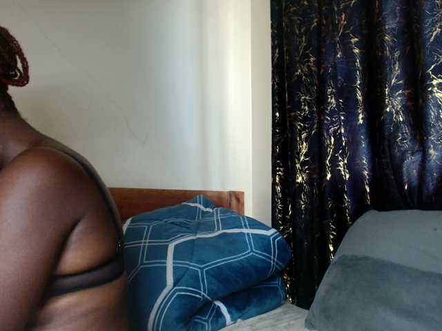 Sexxy-pretty24's BongaCams show and profile