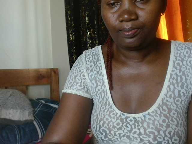 Sexxy-pretty24's BongaCams show and profile