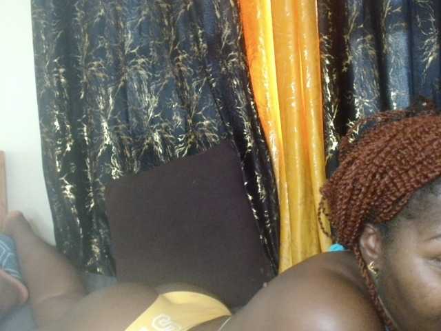 Sexxy-pretty24's BongaCams show and profile